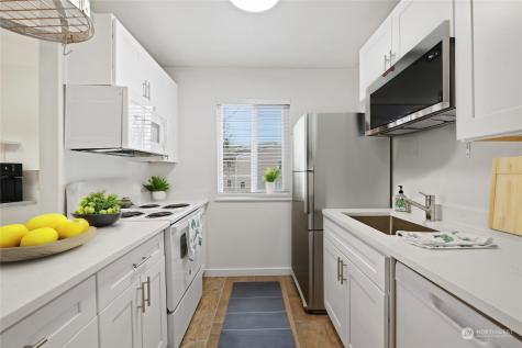 12513 NE 130th Way Kirkland WA 98034