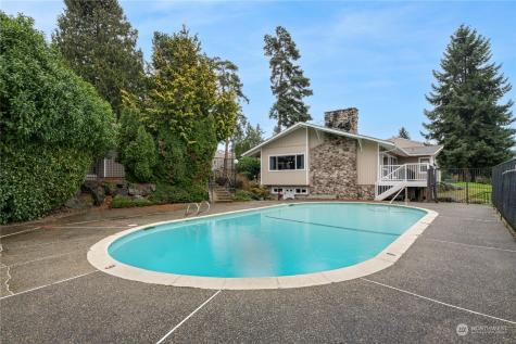 12513 NE 130th Way Kirkland WA 98034