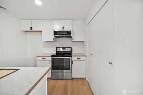 100 Simon Street East Wenatchee WA 98802