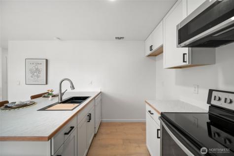 100 Simon Street East Wenatchee WA 98802