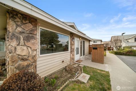100 Simon Street East Wenatchee WA 98802