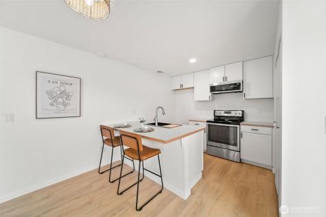 100 Simon Street East Wenatchee WA 98802