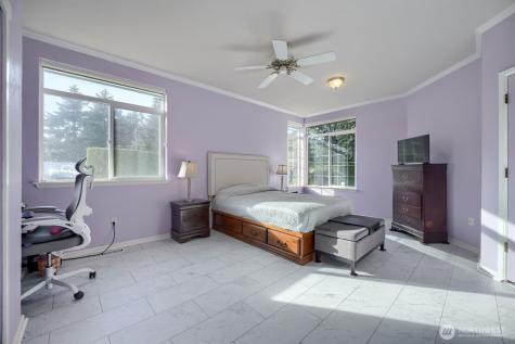1526 135th Street E Tacoma WA 98445