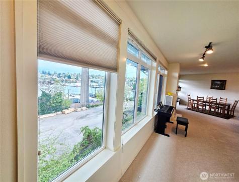 3217 Eastlake Avenue E Seattle WA 98102