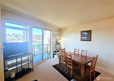 3217 Eastlake Avenue E Seattle WA 98102