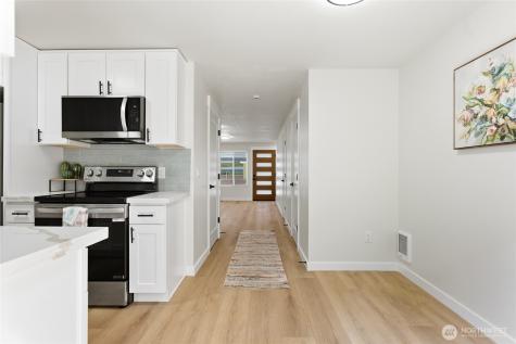 1220 N 137th Street Seattle WA 98133