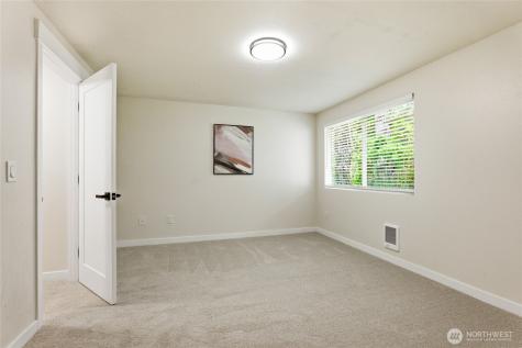1220 N 137th Street Seattle WA 98133