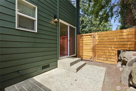 1220 N 137th Street Seattle WA 98133