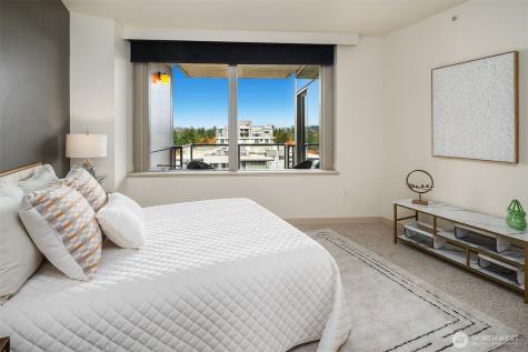 10610 NE 9th Place Bellevue WA 98004