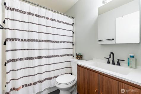 1003 S 308th Federal Way WA 98003