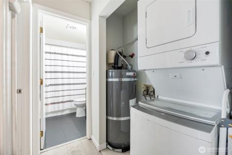 1003 S 308th Federal Way WA 98003