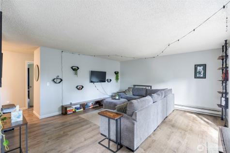 1003 S 308th Federal Way WA 98003