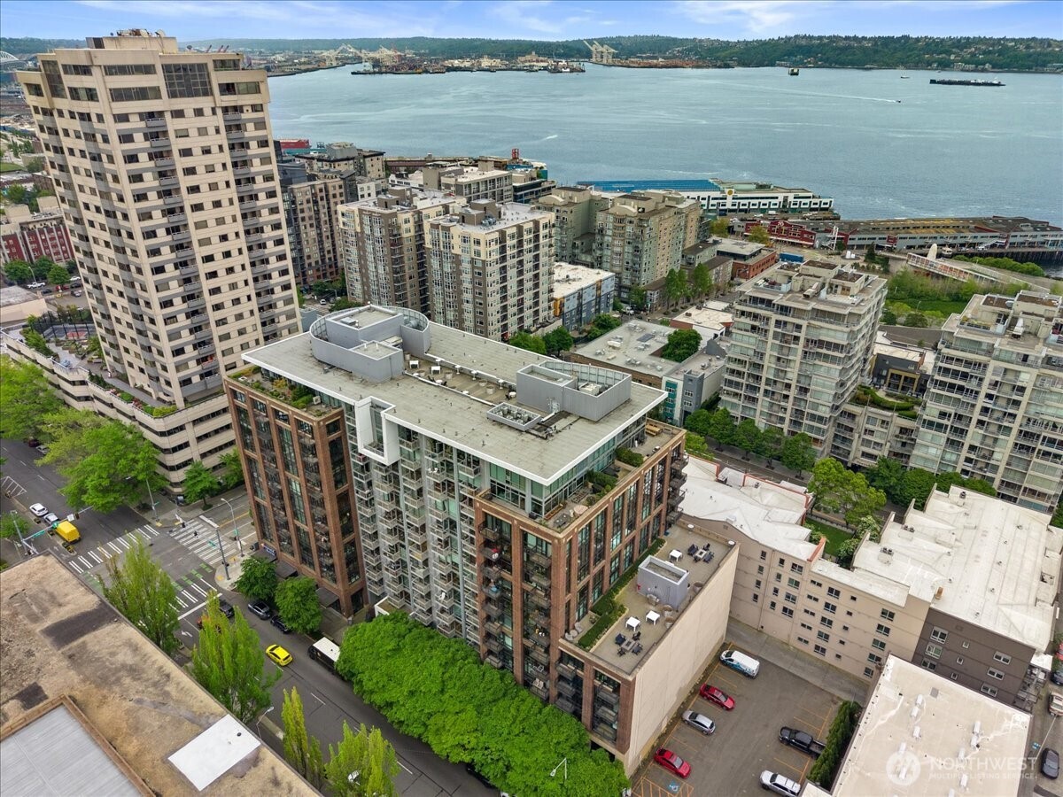 2911 2nd Avenue Seattle WA 98121