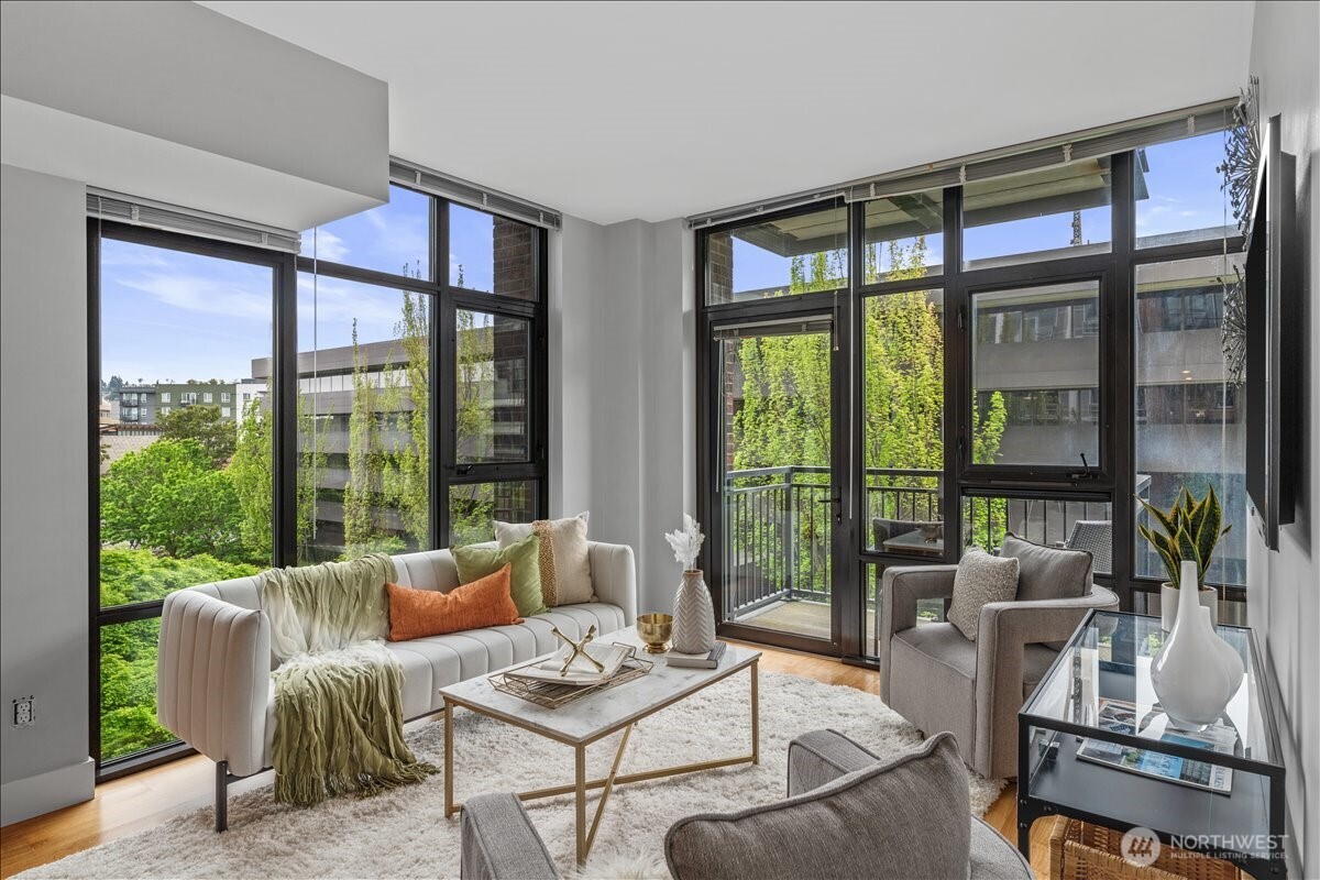 2911 2nd Avenue Seattle WA 98121