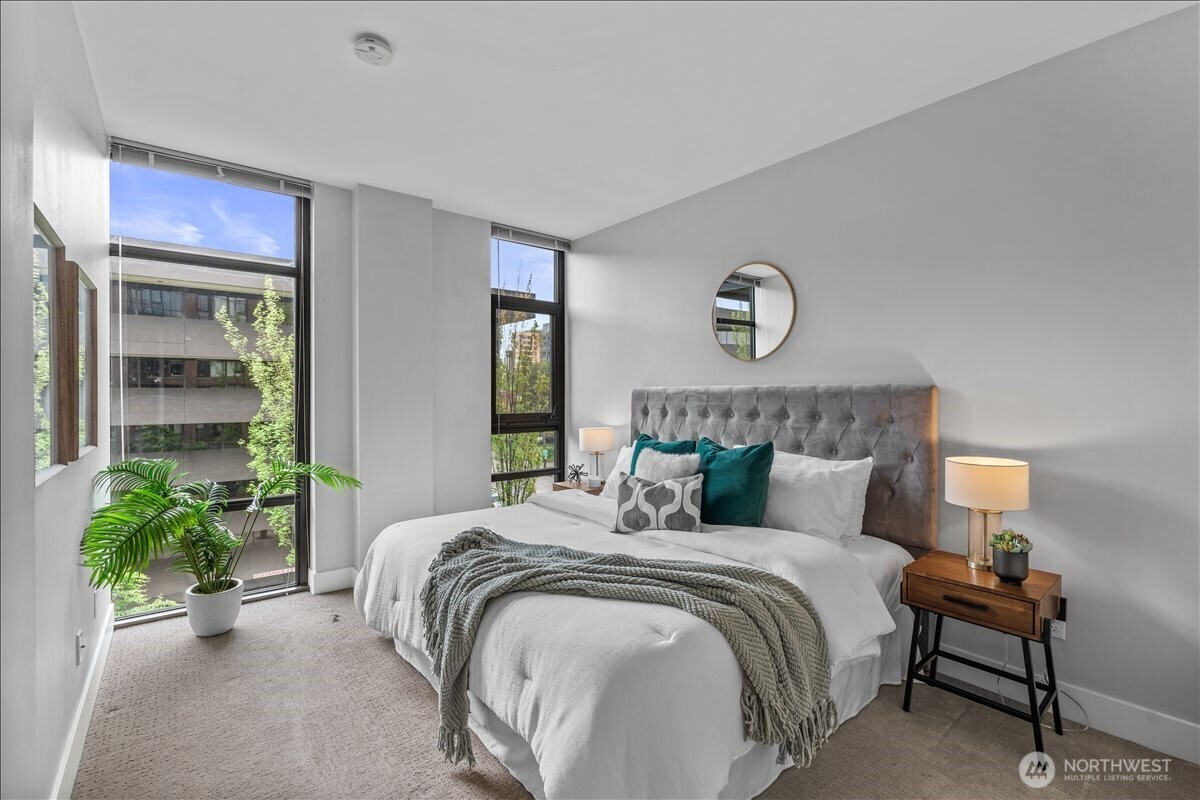 2911 2nd Avenue Seattle WA 98121