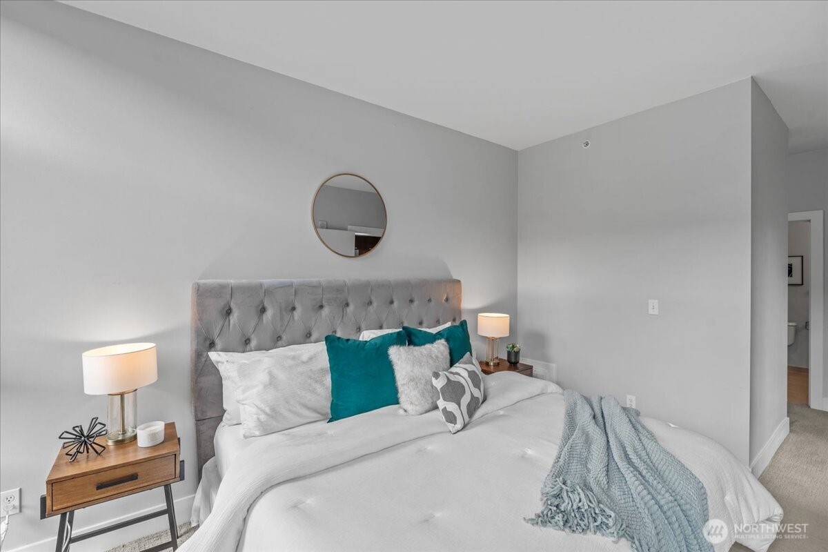 2911 2nd Avenue Seattle WA 98121