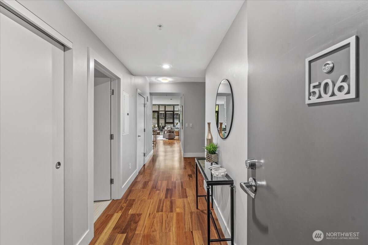 2911 2nd Avenue Seattle WA 98121