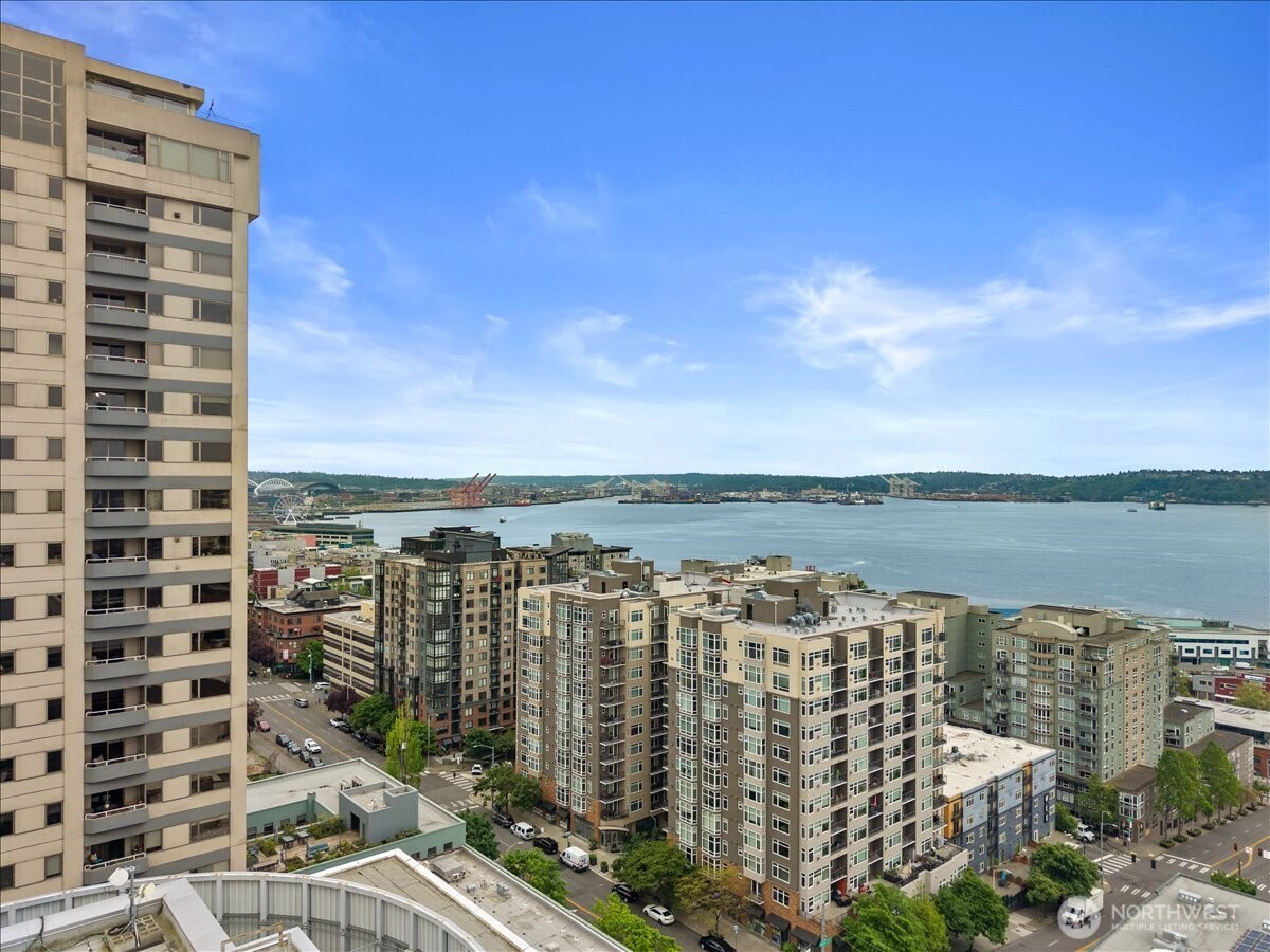 2911 2nd Avenue Seattle WA 98121
