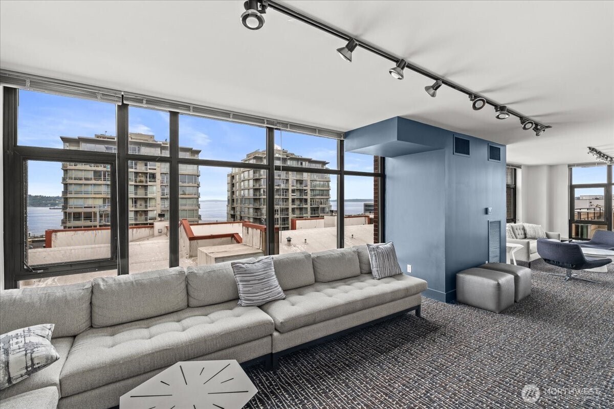 2911 2nd Avenue Seattle WA 98121