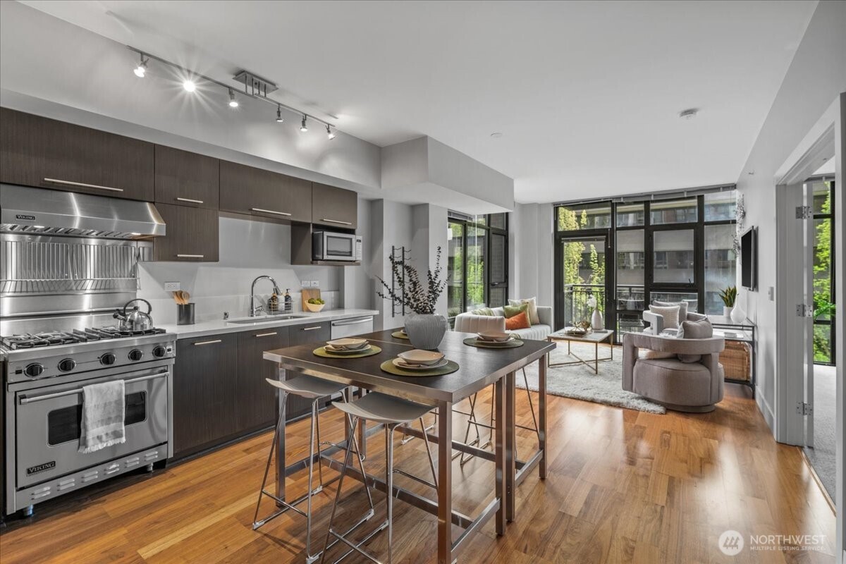 2911 2nd Avenue Seattle WA 98121