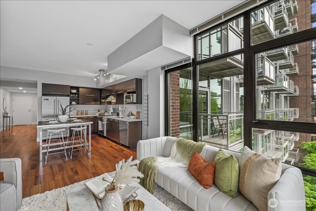 2911 2nd Avenue Seattle WA 98121