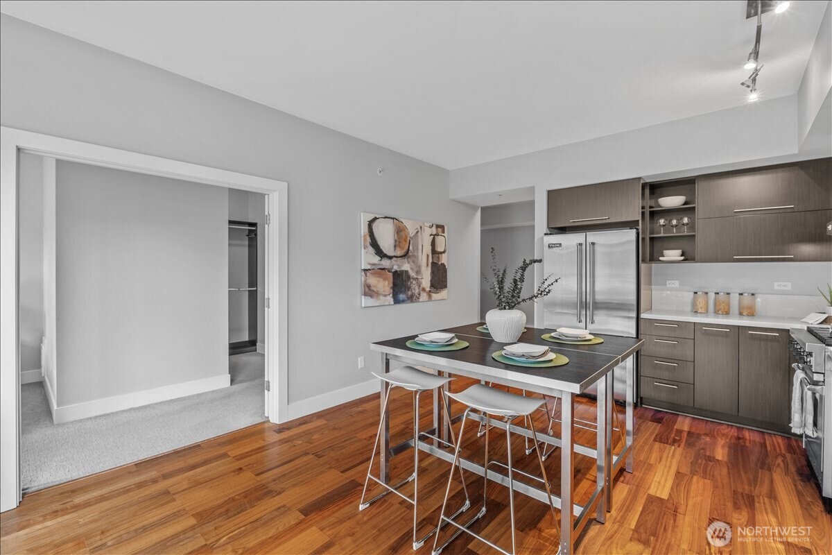 2911 2nd Avenue Seattle WA 98121