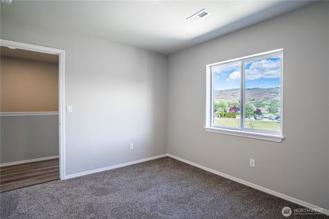 51 Phoebe Lane Manson WA 98831
