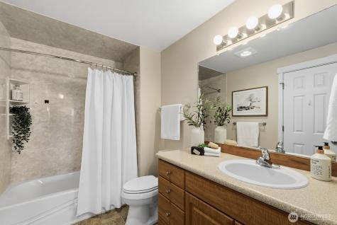 3815 SE 131st Lane SE Bellevue WA 98006