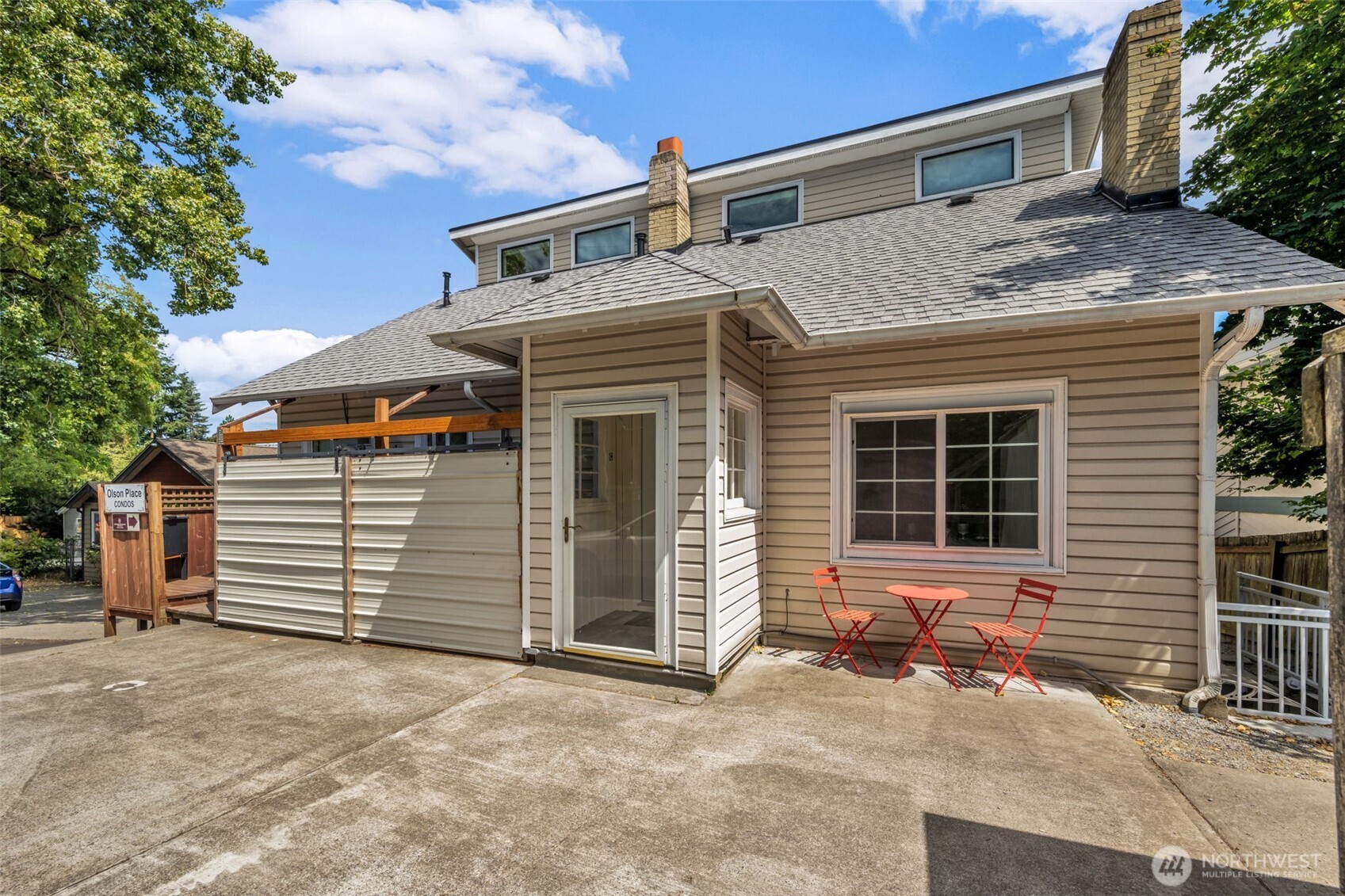 9480 Olson Place SW Seattle WA 98106