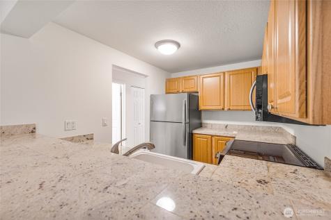 10026 NE 127th Place Kirkland WA 98034