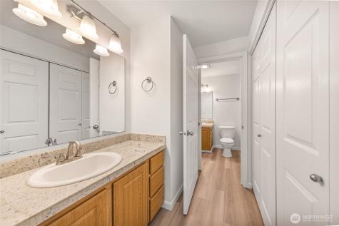 10026 NE 127th Place Kirkland WA 98034