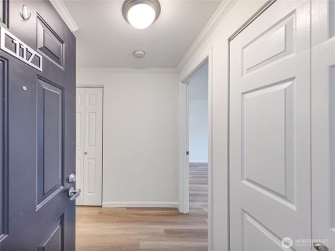 10026 NE 127th Place Kirkland WA 98034