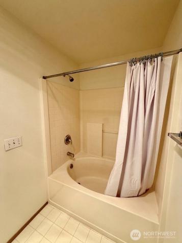 23223 59th Place S Kent WA 98032