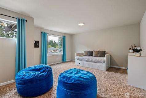 5513 67th Street Ct NW Gig Harbor WA 98335