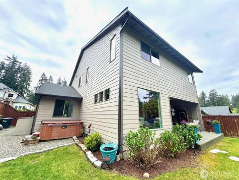 5513 67th Street Ct NW Gig Harbor WA 98335