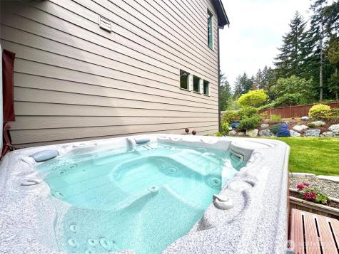 5513 67th Street Ct NW Gig Harbor WA 98335