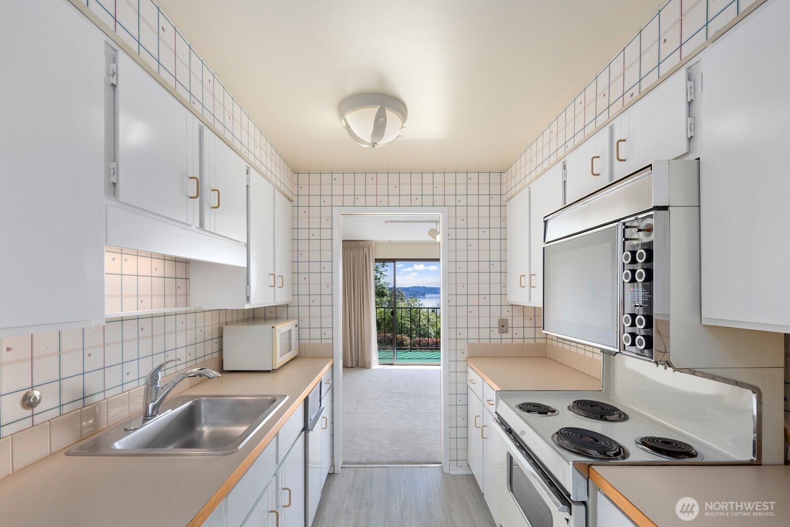 8001 Sand Point Way NE Seattle WA 98115