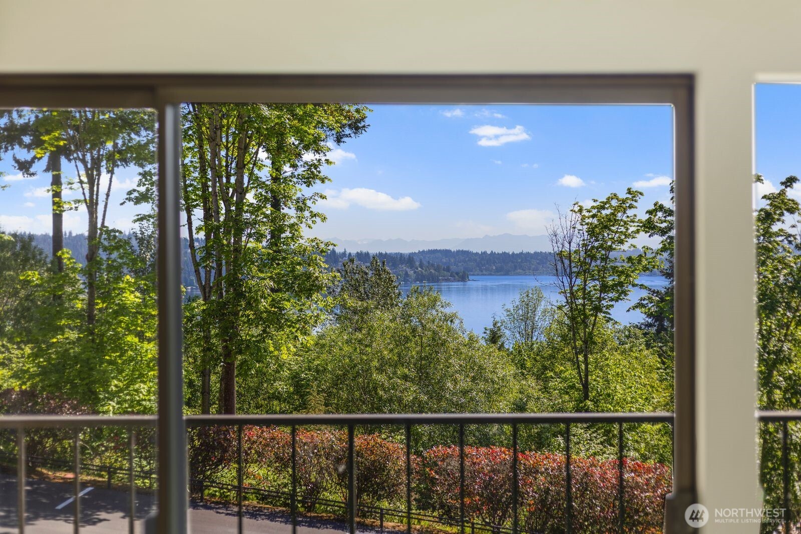 8001 Sand Point Way NE Seattle WA 98115