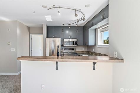 2440 Western Avenue Seattle WA 98121