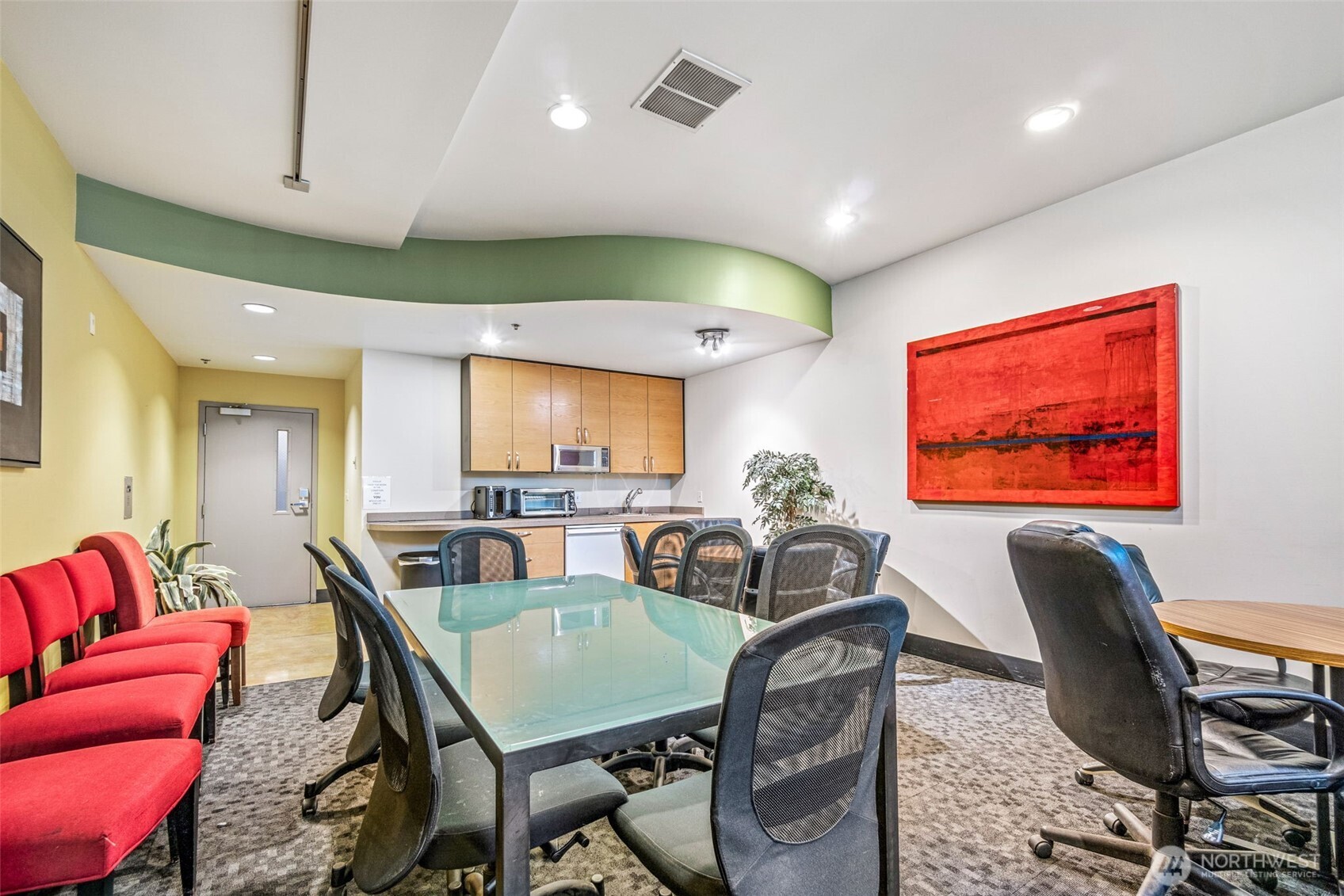 2440 Western Avenue Seattle WA 98121