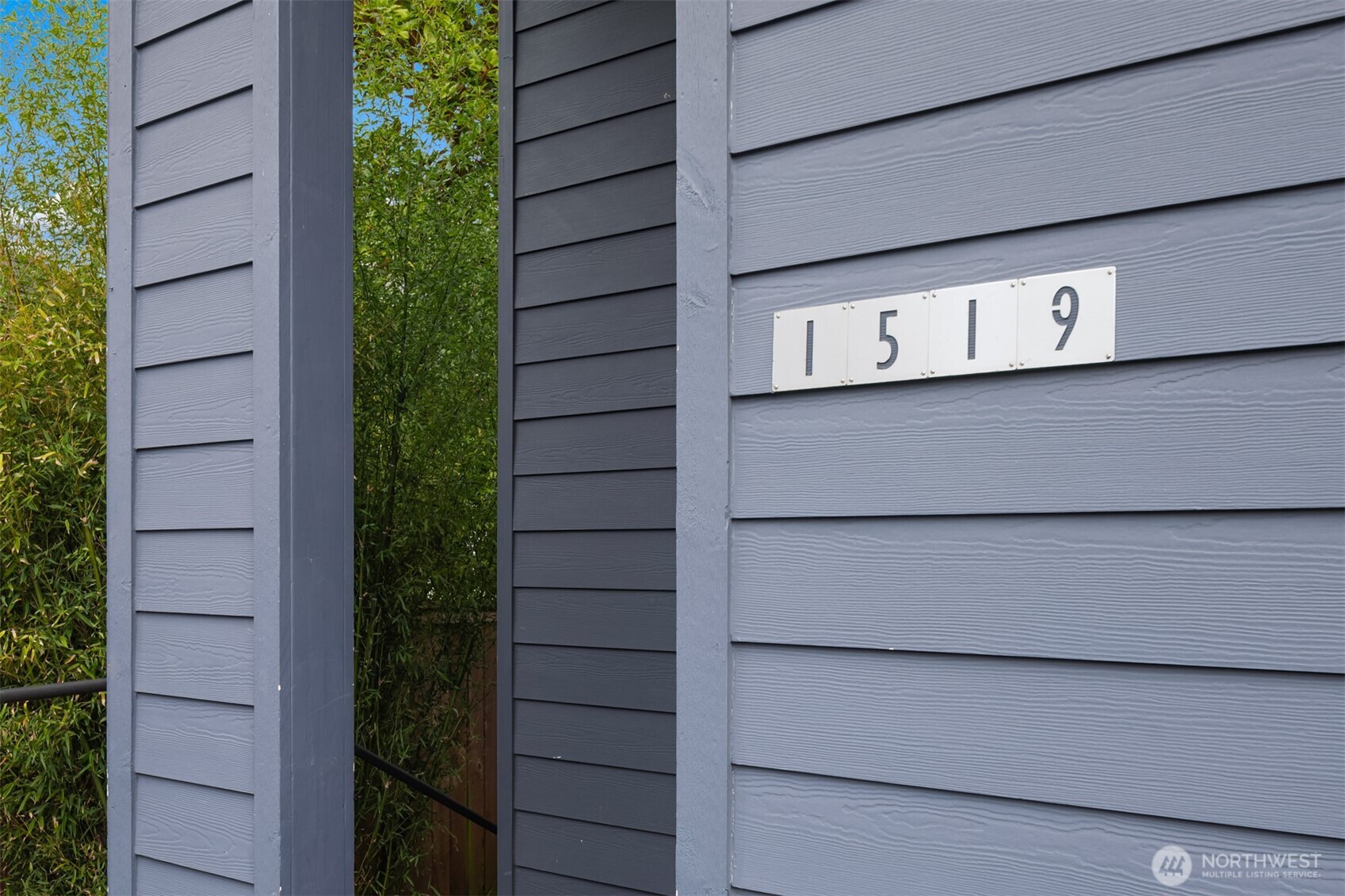 1519 5th Ave W Seattle WA 98119