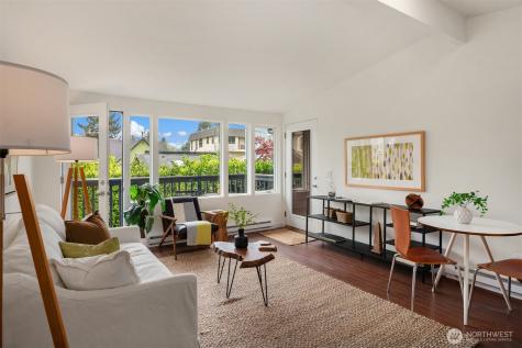 1519 5th Ave W Seattle WA 98119