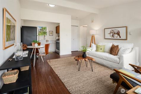 1519 5th Ave W Seattle WA 98119