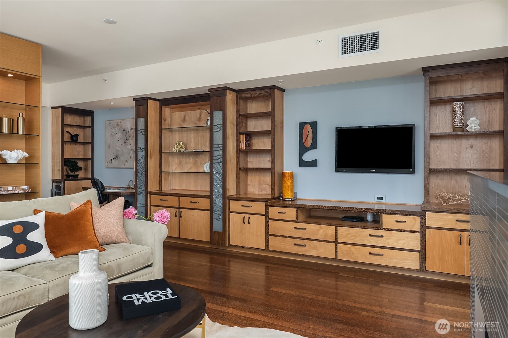 820 Blanchard Street Seattle WA 98121