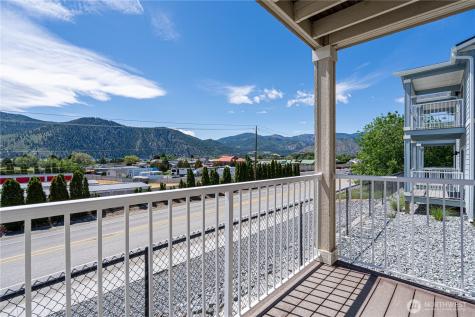 51 Phoebe Lane Manson WA 98831