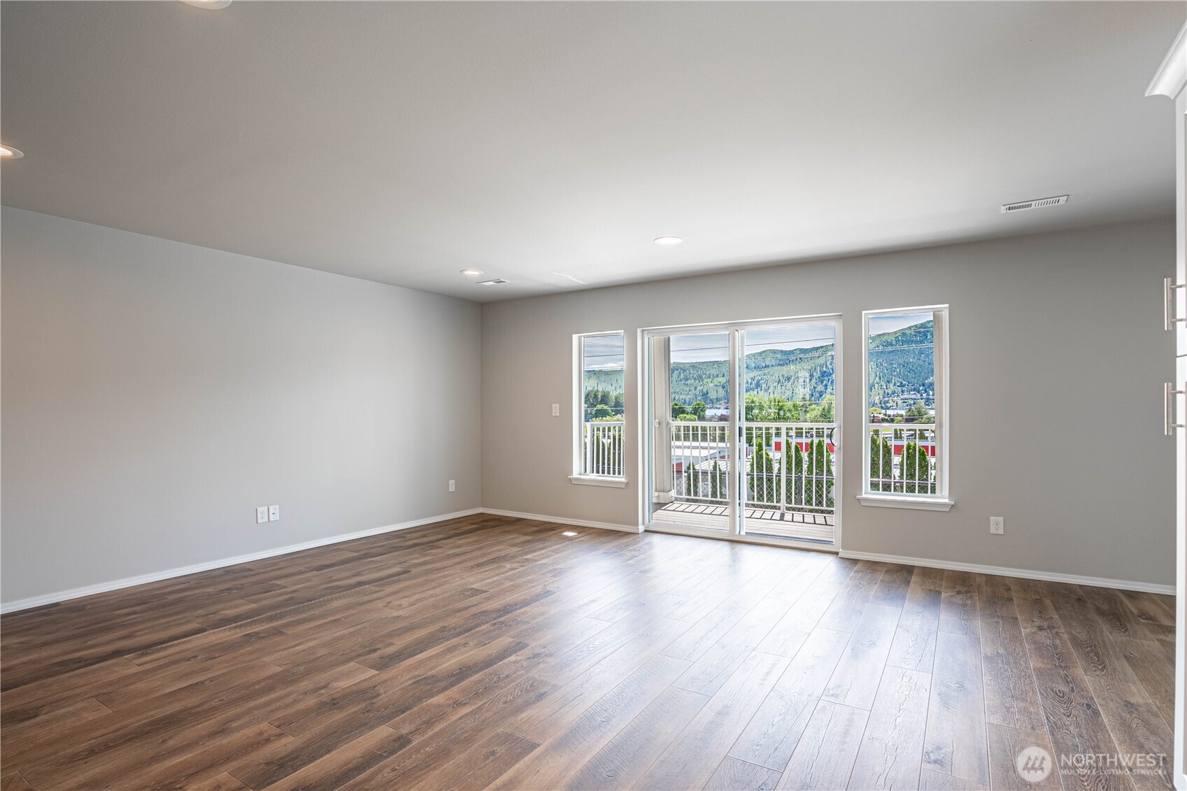 51 Phoebe Lane Manson WA 98831
