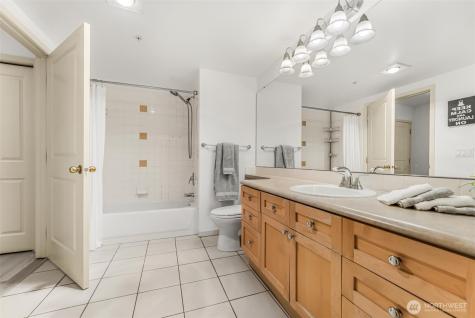 1525 NW 57th Street Seattle WA 98107