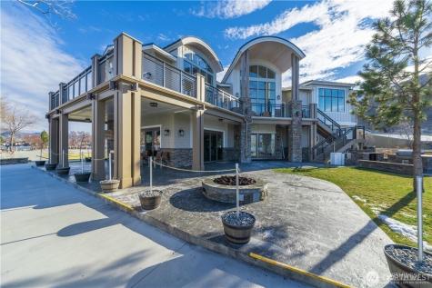 1350 W Woodin Avenue Chelan WA 98816