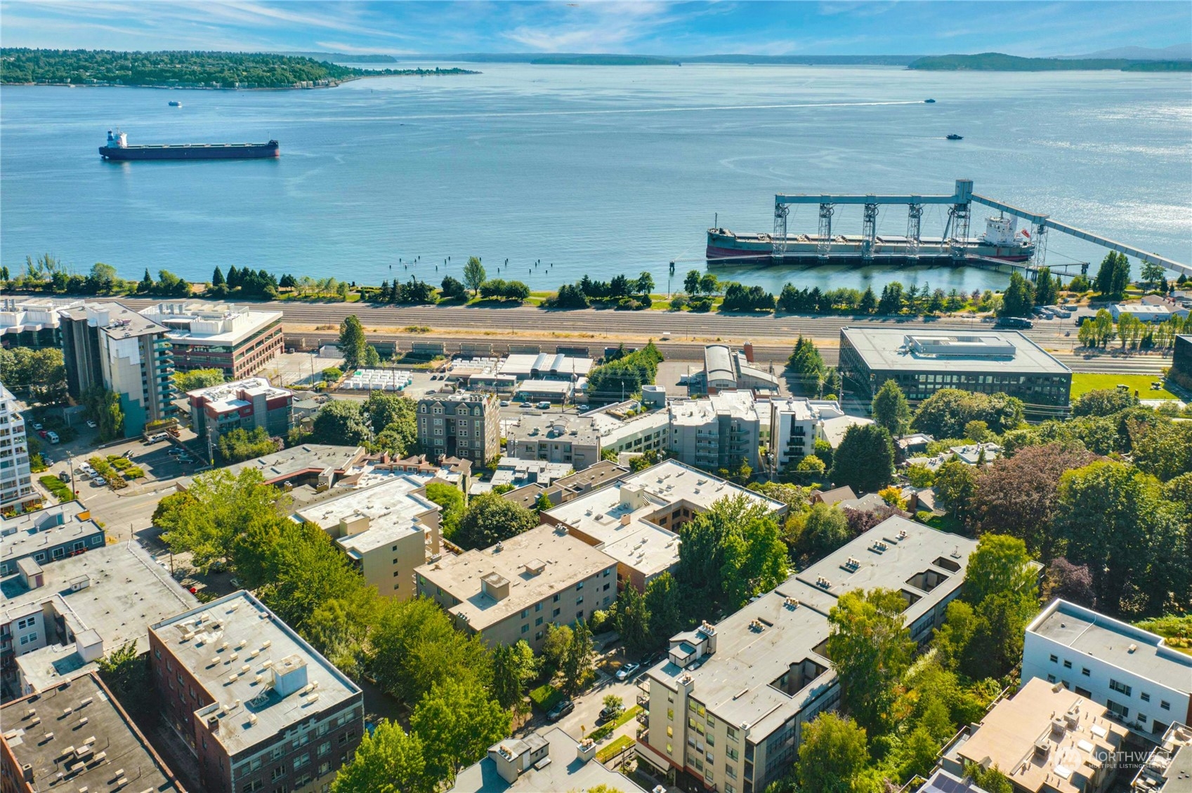 500 W Roy Street Seattle WA 98119