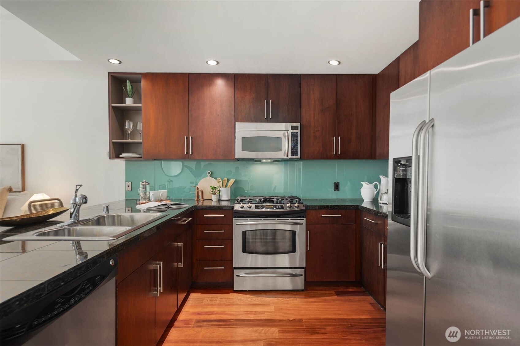 900 Lenora Street Seattle WA 98121